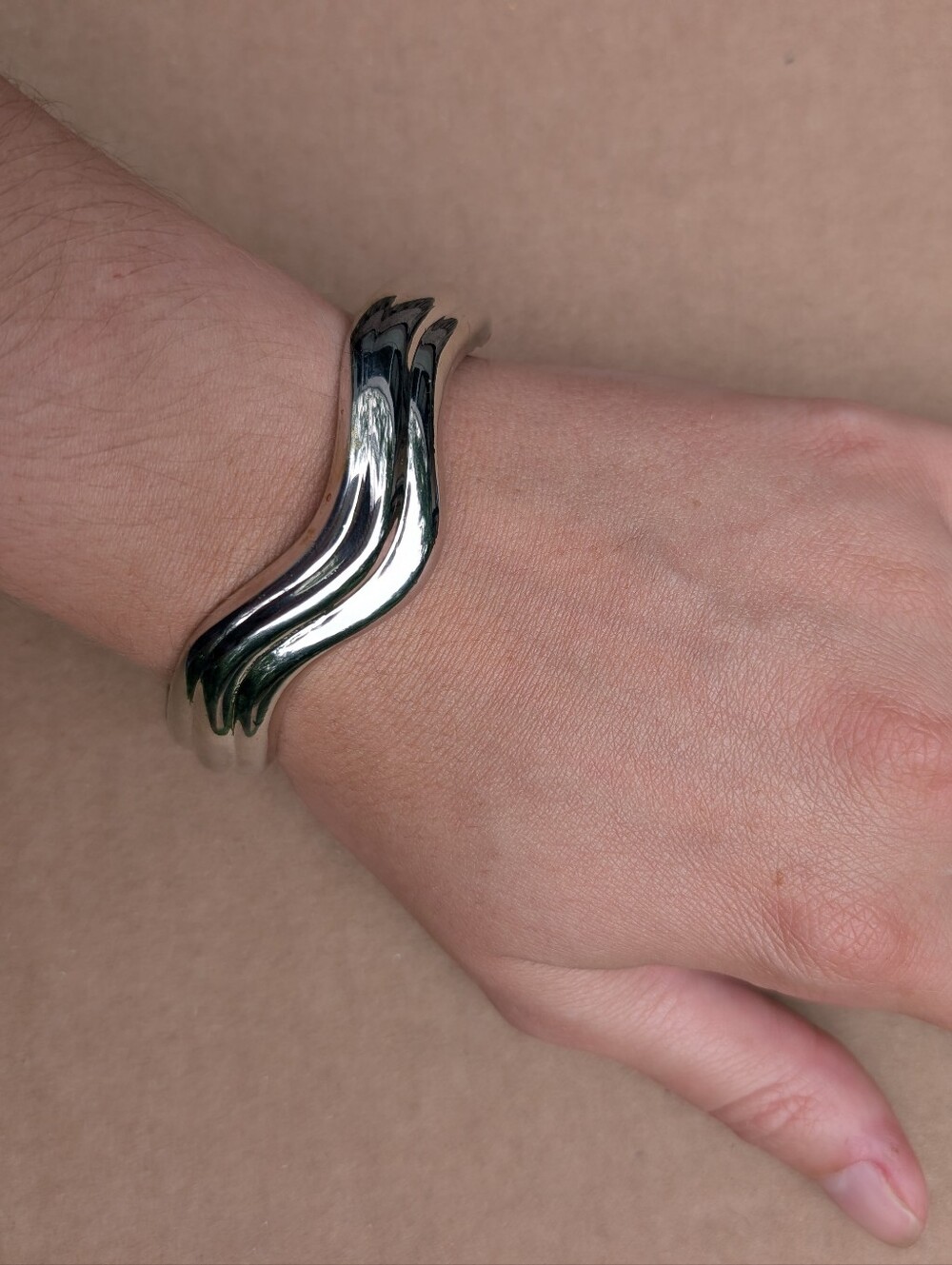 Polished Silver Wave Cuff Bracelet - Women Jewelry